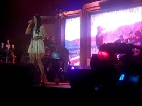 Lana Del Rey – Ride (Live @ «Paradise Tour»: Глазго, Великобритания; 16 мая 2013)