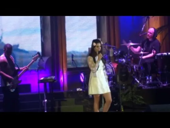 Lana Del Rey – Ride (Live @ «Paradise Tour»: Дюссельдорф, Германия; 17 апреля 2013)