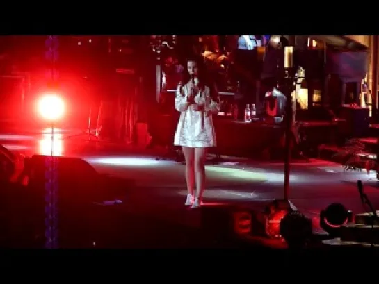 Lana Del Rey – Million Dollar Man (Live @ «Paradise Tour»: Берлин, Германия; 15 апреля 2013)