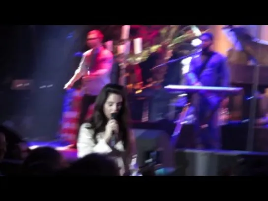 Lana Del Rey – National Anthem (Live @ «Paradise Tour»: Берлин, Германия; 15 апреля 2013)