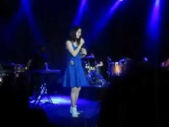 Lana Del Rey – Summertime Sadness (Live @ «Paradise Tour»: Прага, Чехия; 13 апреля 2013)