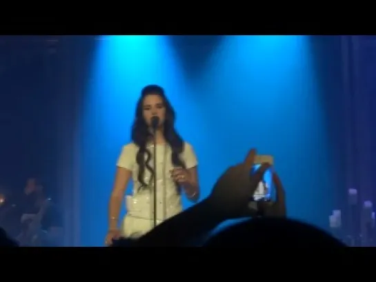 Lana Del Rey – Body Electric (Live @ «Paradise Tour»: Копенгаген, Дания; 12 апреля 2013)