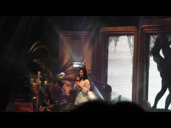 Lana Del Rey – Video Games (Live @ «Paradise Tour»: Гамбург, Германия; 6 апреля 2013)