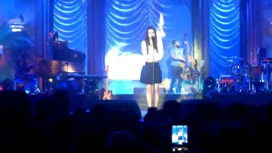 Lana Del Rey – Blue Velvet (Live @ «Paradise Tour»: Копенгаген, Дания; 5 апреля 2013)