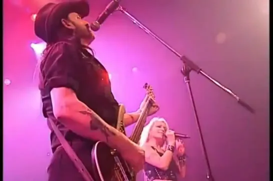 Doro and Lemmy Kilmister -Love Me Forever Live 2003