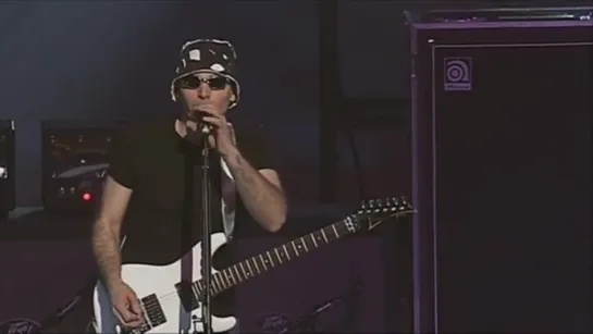 G3 - Joe Satriani, Steve Vai, John Petrucci - Smoke On The Water [Deep Purple Cover] (G3, Live in Tokyo, 2005)