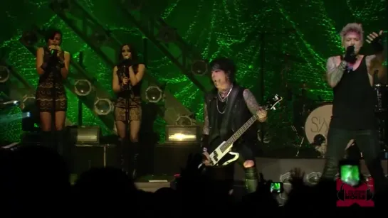 Sixx A.M. - Live  The Vic Theatre 2015