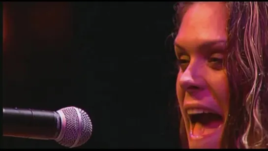 BETHHART-Live At The Paradiso 2004