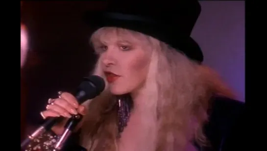 Crystal Visions -The Best Of STEVIE NICKS-2007