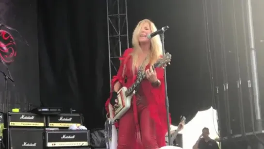 Lita Ford -  Live  RockFest 80s FL 11.5.2017