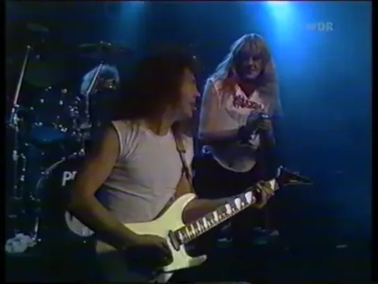 Saxon - Köln 10.12.1990 (TV) UPGRADE with better quality