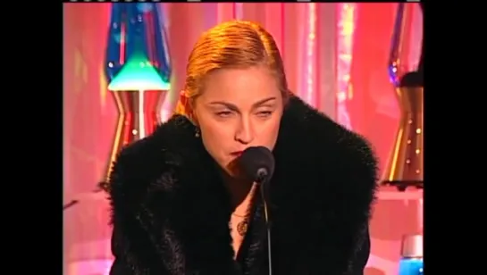 Madonna accepts for David Bowie Rock & Roll Hall of Fame Induction (1996)