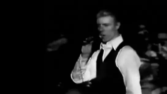 David Bowie - Station To Station (Live, Isolar II Tour) (Music Video) (1976)