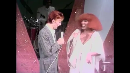 David Bowie & Cher - Young Americans Medley (Live on The Cher Show) (1975)