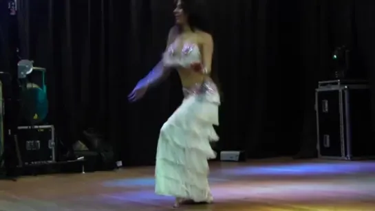 AMANY BELLYDANCE - ESTILO DRUM DANCE