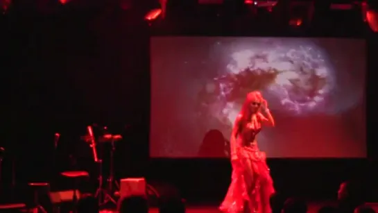 Anna Pipoyan belly dance ,concert at le Poisson Rouge ,belly dance candle tray d 3269