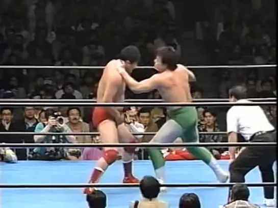 Mitsuharu Misawa vs. Akira Taue - 15.04.1995 (AJPW Champion Carnival 1995 - Day 19)