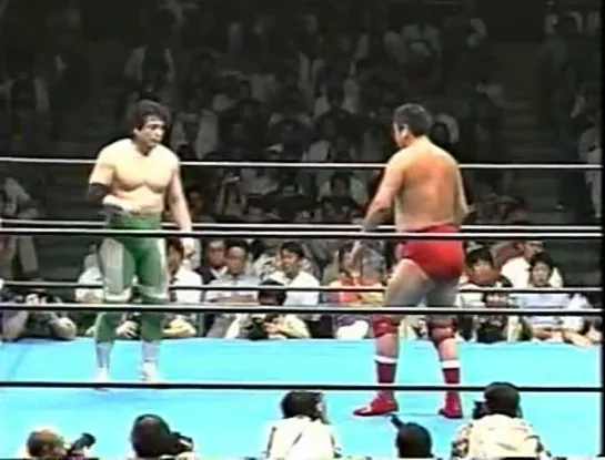 Mitsuharu Misawa (c) vs. Akira Taue - 25.07.1997 (AJPW Summer Action Series 1997 - Day 21)