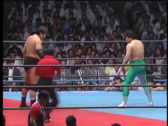 Mitsuharu Misawa vs. Jumbo Tsuruta - 08.06.1990 (AJPW Super Power Series 1990 - Day 19)