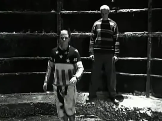 The Prodigy - Firestarter (Official Video)