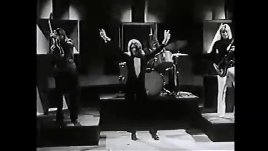 The Masters Apprentices-Turn Up Your Radio 1970