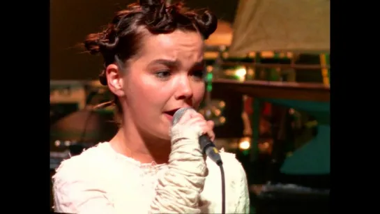 Björk - Atlantic - live at Royalty Theatre 1994 - Bjork