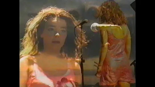 Björk - Anchor Song - live at Glastonbury (1994) - Bjork