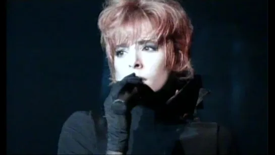 MYLENE FARMER EN CONCERT (1989).