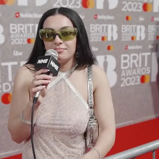 hourly charli xcx