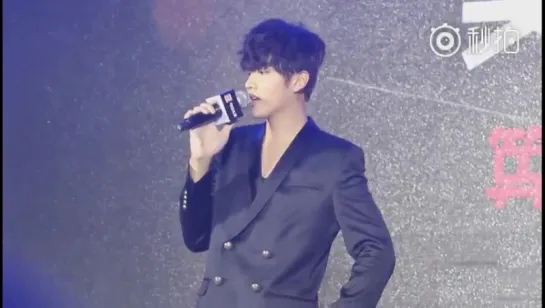 [FANCAM] 151105 Wu Yi Fan - She Will Be Loved (Maroon 5 Cover) @ Toutiao PressCon