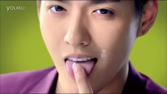 150806 #Kris #WuYiFan @ Mengniu Frozen Yogurt Ice Cream CF