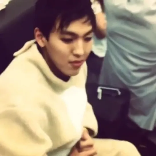 [VK][01.02.2015] HOLLY JOLLY BUS BEHIND (SHOWNU)