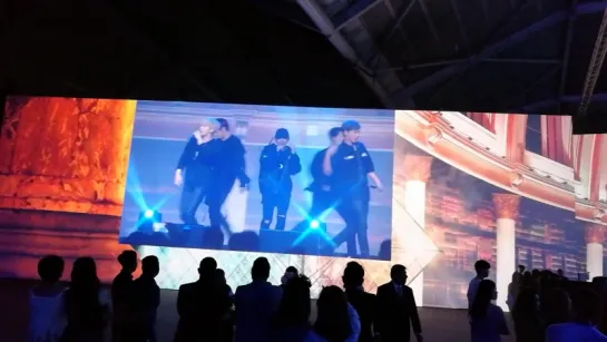 [FC|VK][24.02.2017] MONSTA X - Hero @ 'Whimsical Wonderland' at Singapore Expo