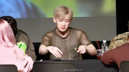 [Fancam][26.03.2017] Gangnam Fansign (Wonho)