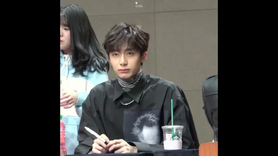 [Fancam][25.03.2017] Yeongdeungpo fansign (Hyungwon)