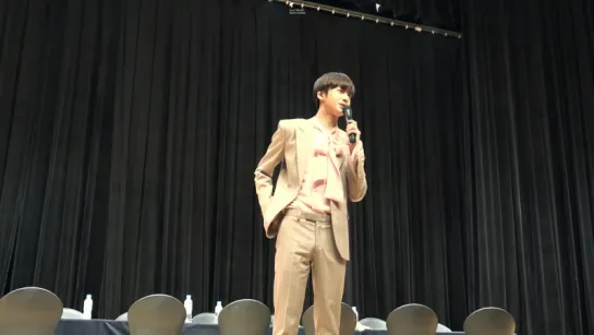 [Fancam][02.04.2017] Incheon Fansign (Hyungwon)