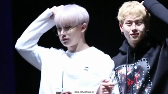 [Fancam][16.04.2017] Yoido Fansign (Jooheon)