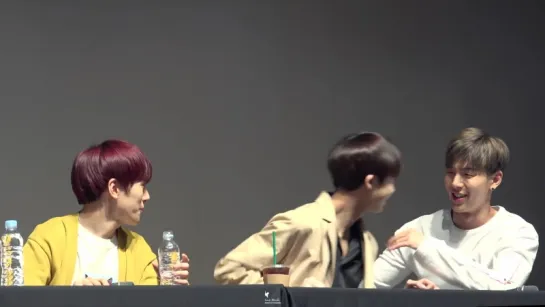 [Fancam][16.04.2017] Yoido Fansign (Hyungwon)