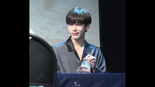 [Fancam][29.04.2017] Hongdae Fansign (Hyungwon)