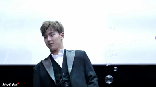 [Fancam][22.04.2017] Gwangju Fansign (Shownu)