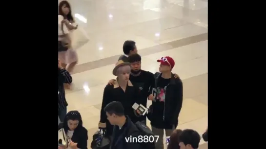 [Fancam][17.05.2017] Gimpo Airport Departure to Tokyo (Wonho)