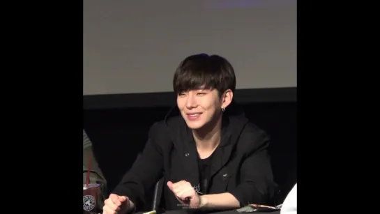 [Fancam][26.03.2017] Gangnam Fansign (Kihyun)