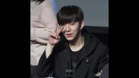 [Fancam][26.03.2017] Gangnam Fansign (Kihyun)