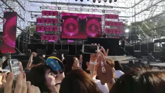 [Fancam][10.06.2017] H. One (Hyungwon) x Justin Oh - Bam!Bam!Bam! (Feat. Jooheon) @ Ultra Korea 2017