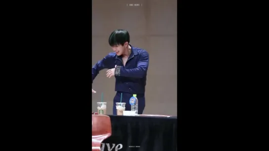 [Fancam][24.06.2017] Mokdong Fansign (Wonho)