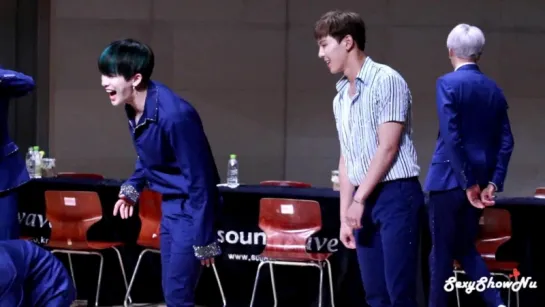 [Fancam][24.06.2017] Mokdong Fansign (Shownu)