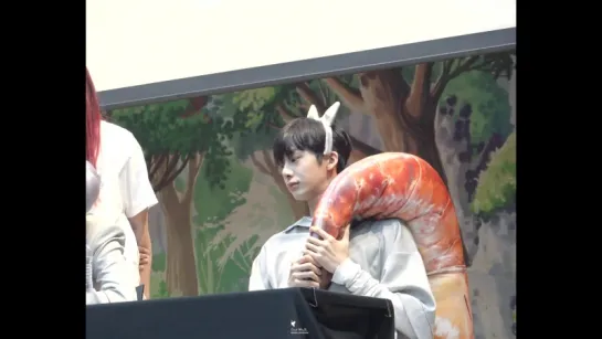 [Fancam][23.06.2017] 1st DVD 'MONTORIES'  Fansign (Hyungwon)