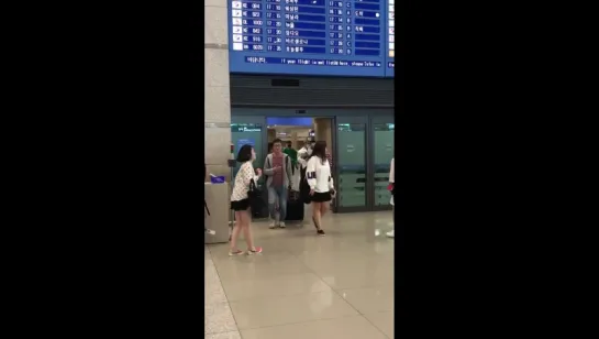 [Fancam][09.09.2017] Airport Incheon