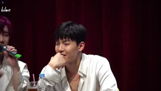 [Fancam][10.11.2017] Aladin fansign (focus Shownu)