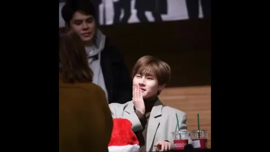 [Fancam][18.11.2017] fansign in Dong Seoul Art Hall (IM)